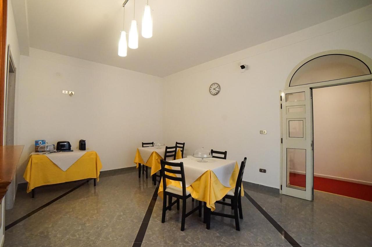 كوزنسا Central Home B&B المظهر الخارجي الصورة